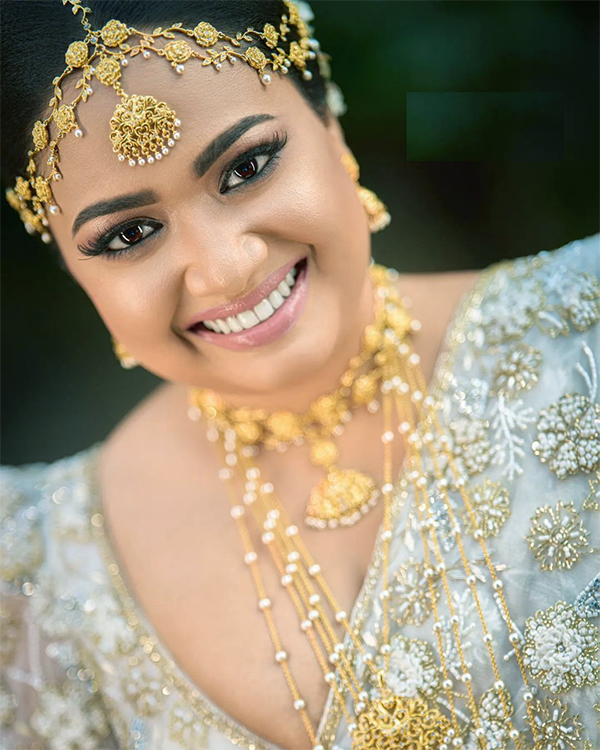Sri_20Lankan_20Cricketer_20Wanindu_20Hasaranga_20Wedding_20Pics-7.jpg 7