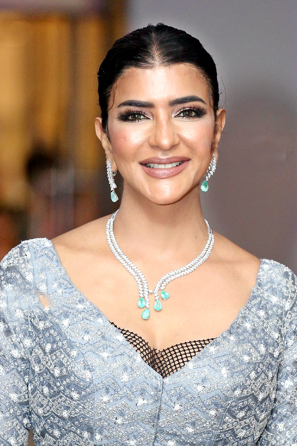 Manchu-Lakshmi--2.jpg 2