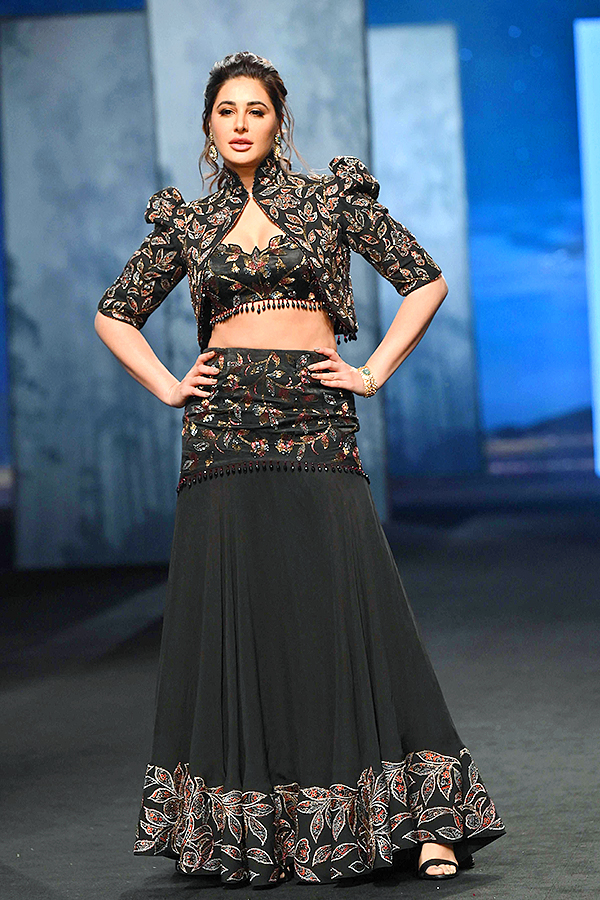 Lakme_20Fashion_20Week_202023_20Mumbai_13.jpg 13