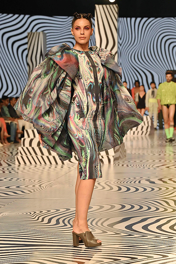 Lakme_20Fashion_20Week_202023_20Mumbai_27.jpg 27