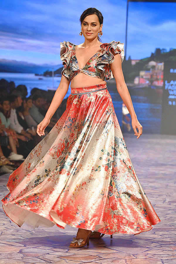 Lakme_20Fashion_20Week_202023_20Mumbai_44.jpg 43