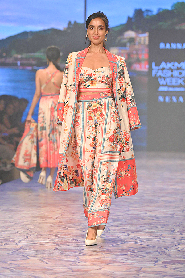 Lakme_20Fashion_20Week_202023_20Mumbai_46.jpg 45