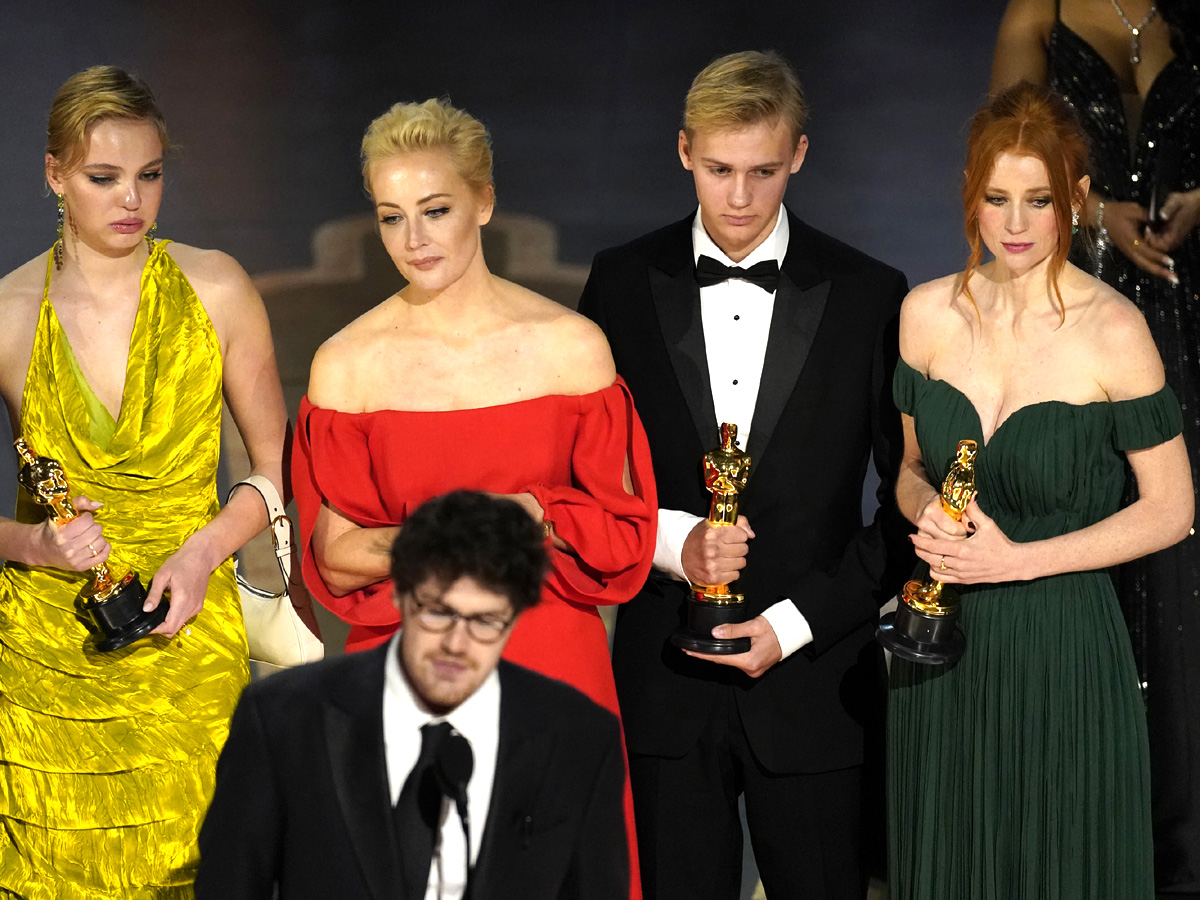 Oscar_20Awards_202023_20Photos-9.jpg 9
