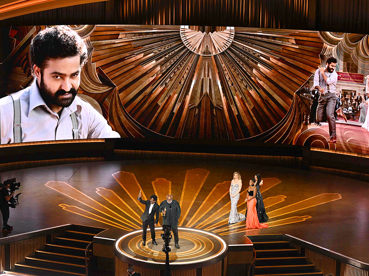 Oscar_20Awards_202023_20WIN_20Naatu_20Naatu_20Song_20Photos-7.jpg 7