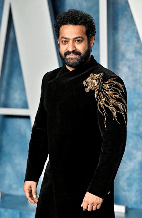 Oscar_20Awards_20Ceremony_202023_20Unseen_20Photos_20Of_20Ram_20Charan_20And_20Jr_20NTR_20From_20Oscars_2C_20Photos_20Viral-11.jpg 11