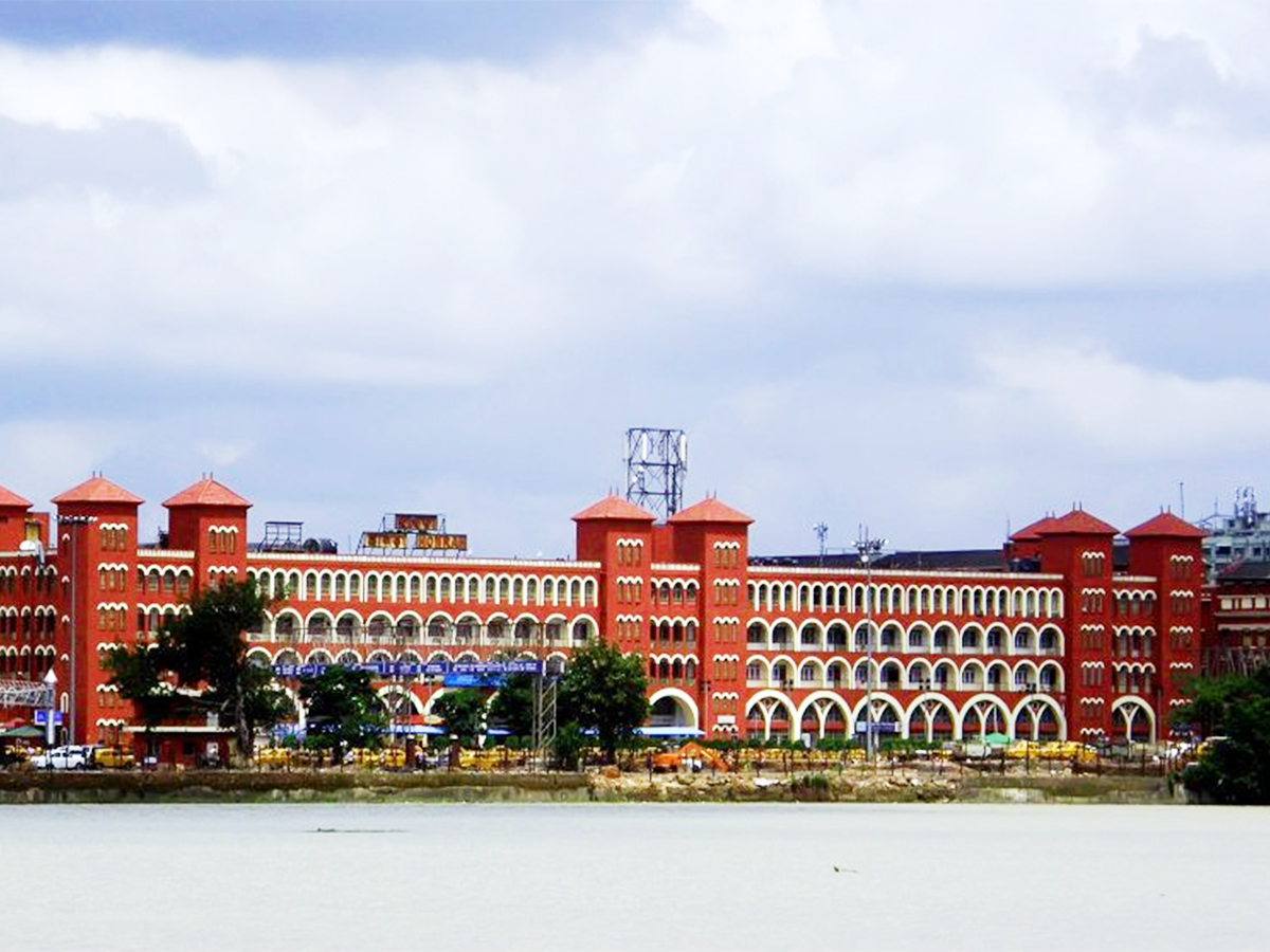 001_20howrah_20junction_20railway_20station.jpg 2