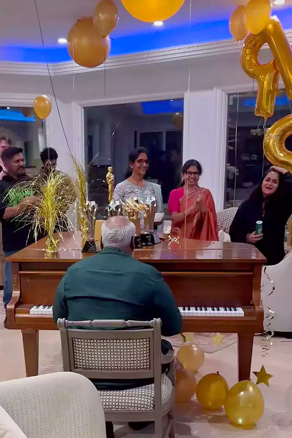 Oscar_20Celebrations_20At_20Rajamouli_20House_20Photos_3.jpg 5