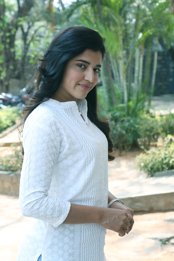 Actress_20Chitra_20Shukla_20Latest_20Pics_23.jpg 23