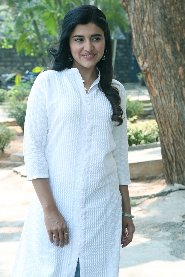 Actress_20Chitra_20Shukla_20Latest_20Pics_8.jpg 8