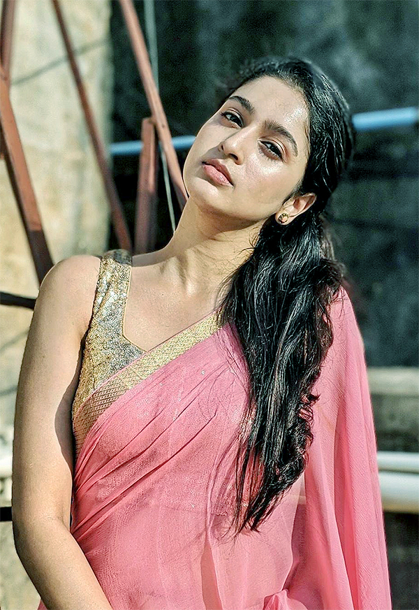 Tanya-Ravichandran-Latest-Photos-Viral_14.jpg 14