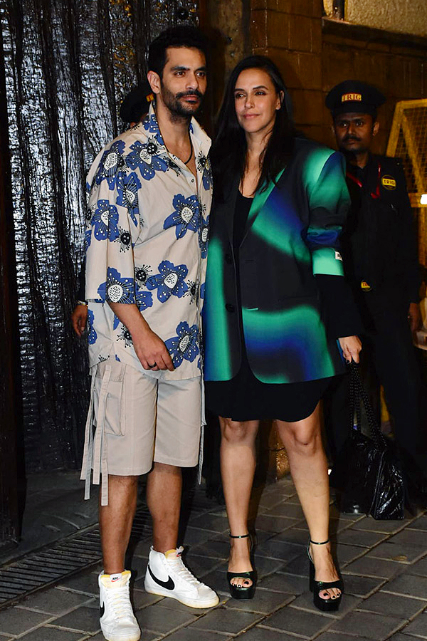 Shweta_20Bachchan_20Nanda_20Birthday_20Party_20Celebrations_20Photos_12.jpg 12