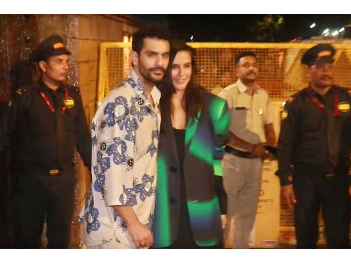 Shweta_20Bachchan_20Nanda_20Birthday_20Party_20Celebrations_20Photos_8.jpg 6