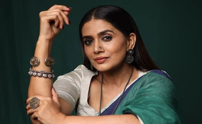 sonali.jpg