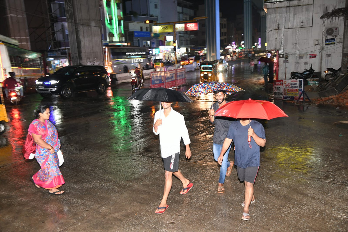 Heavy_20Rain_20in_20Tirupati_20Photos_16.jpg 16