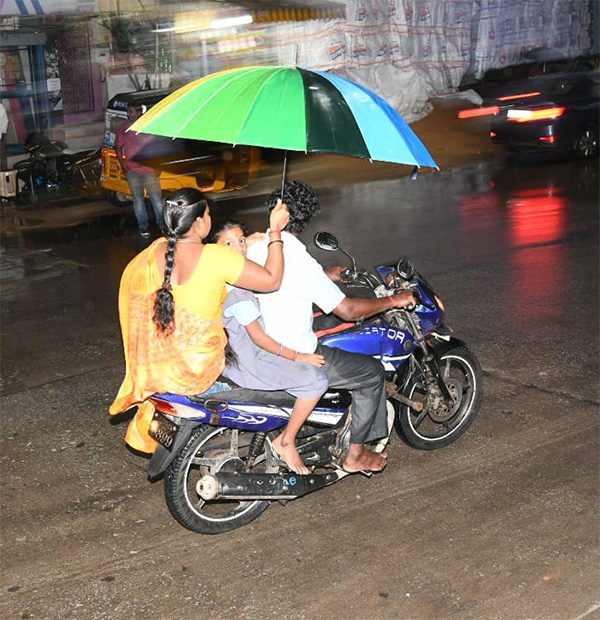 Heavy_20Rain_20in_20Tirupati_20Photos_26.jpg 26