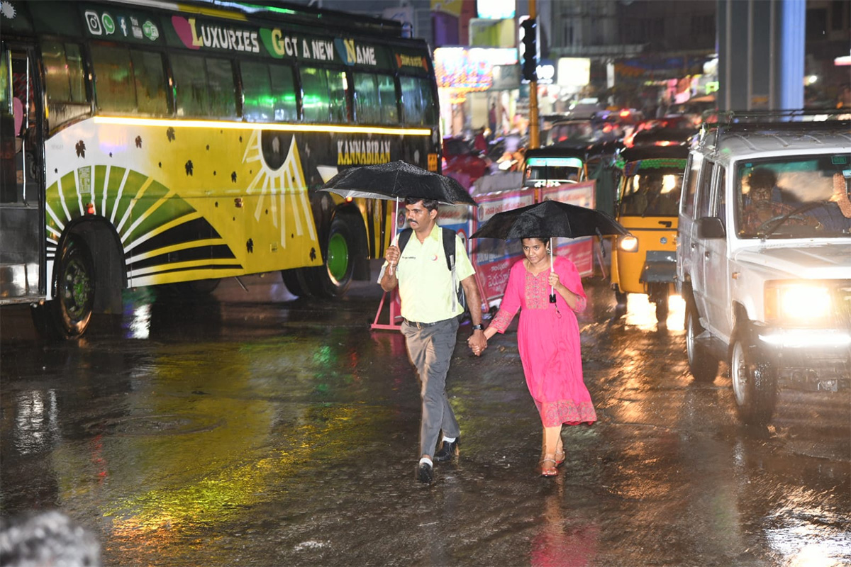 Heavy_20Rain_20in_20Tirupati_20Photos_5.jpg 5