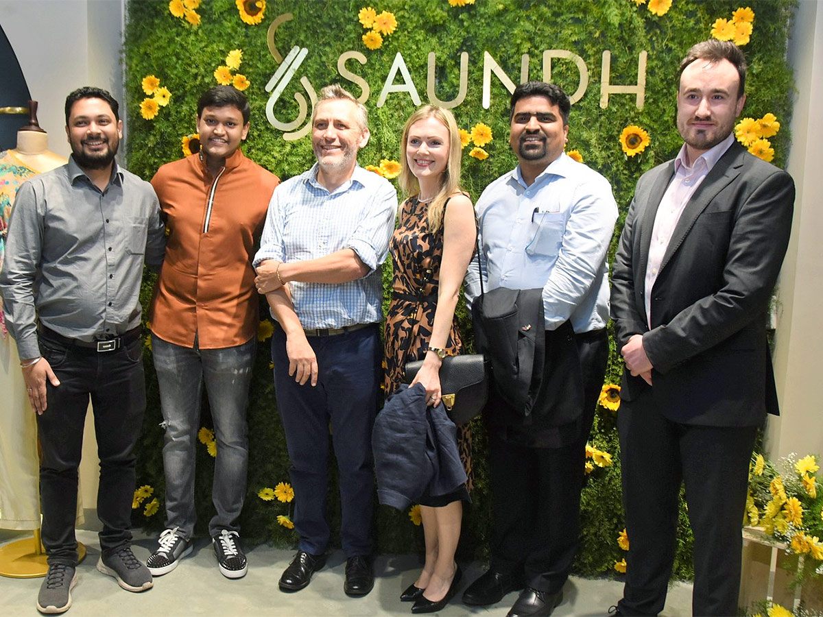 Show_20Room_20Opened_20at_20Hyderabad_4.jpg 4