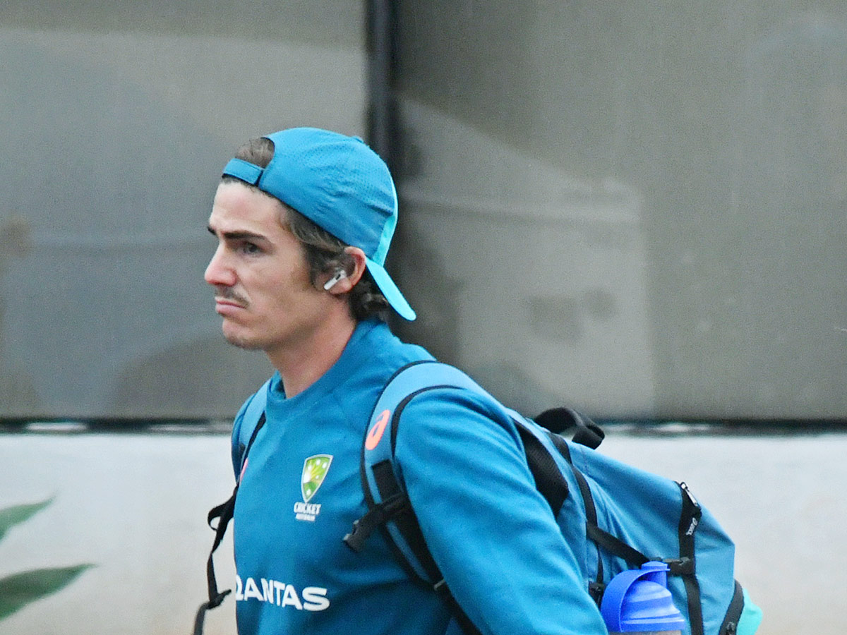 Team_20India_20and_20Team_20Australia_20Cricketers_20Reach_20To_20Vizag_20Photos_2.jpg 3