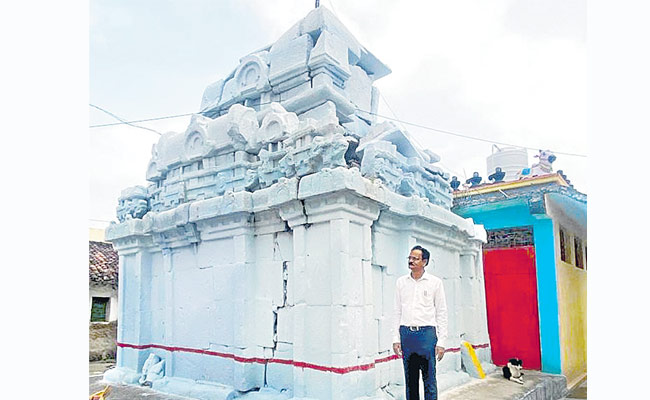 Temple1.jpg