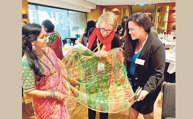 saree.jpg