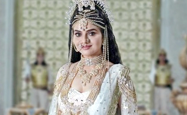 MADHUBALA01.jpg
