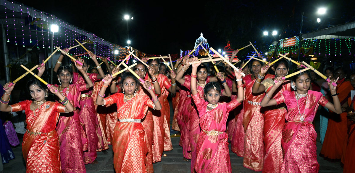 Ugadi_202023_20Mahotsavam_20at_20Srisailam_20Temple_20Photos_18.jpg 17