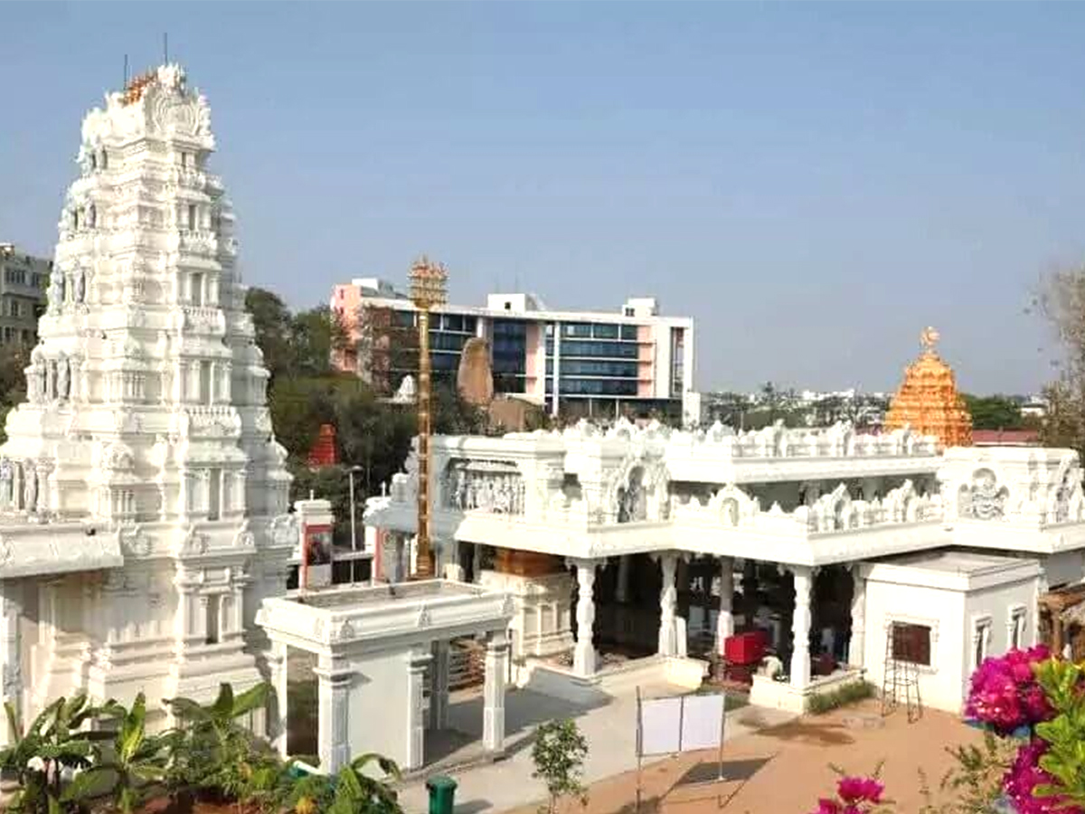 004_20Iskon_20Temple.jpg 5