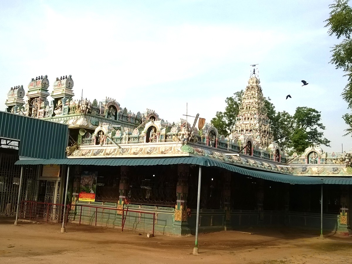 006_20Gandi_20Maisamma_20Temple.jpg 7