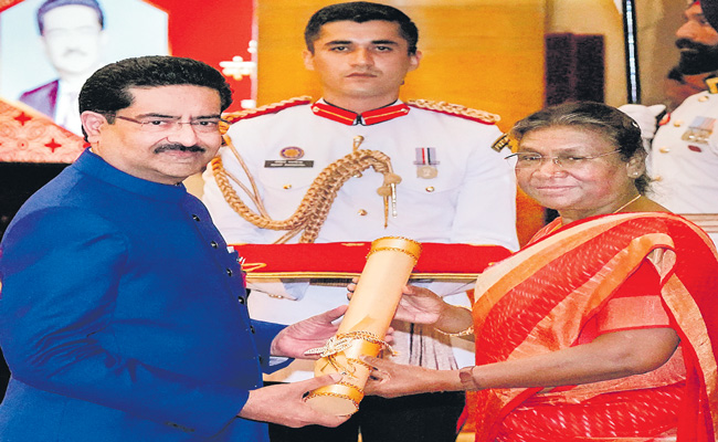 KUMAR-MANGALAM-BIRLA.jpg