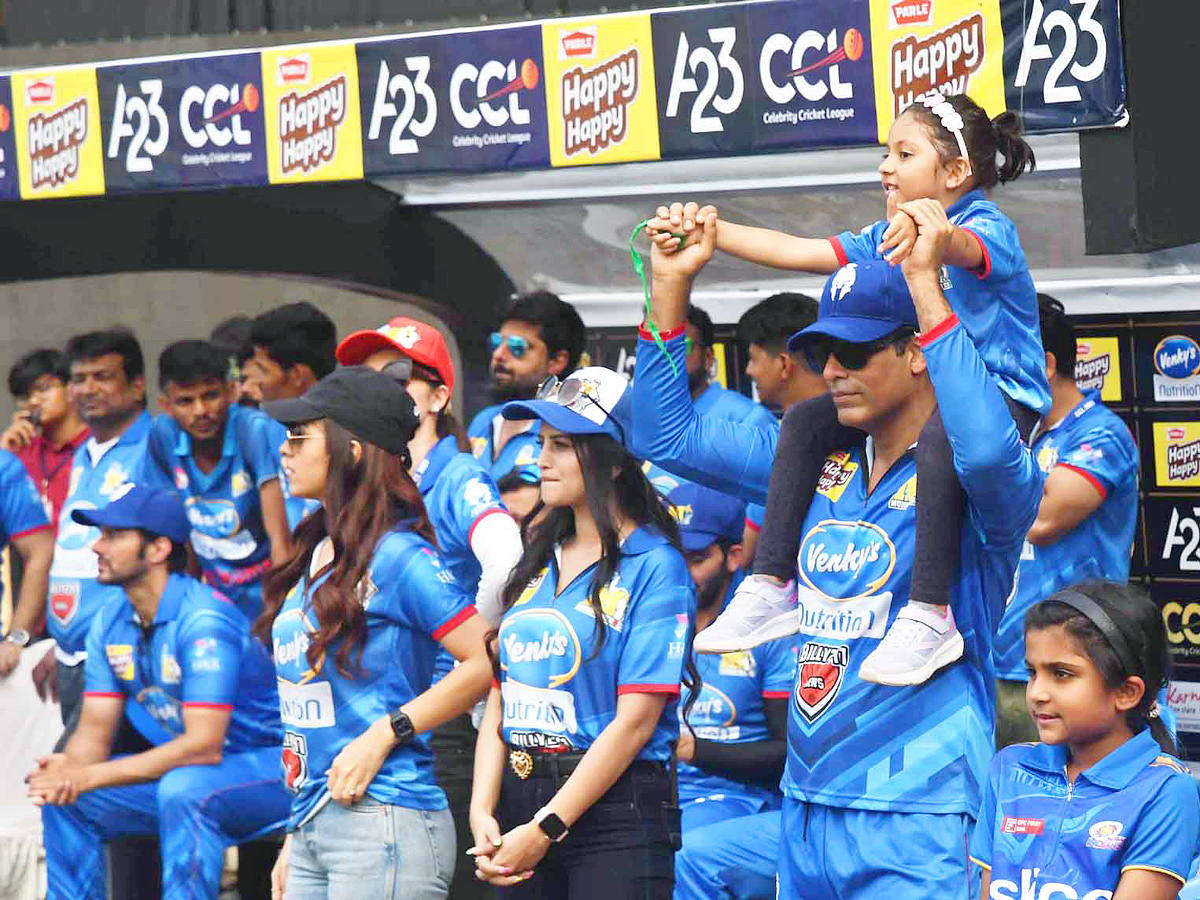 Celebrity_20Cricket_20League_20Photos_5.jpg 6