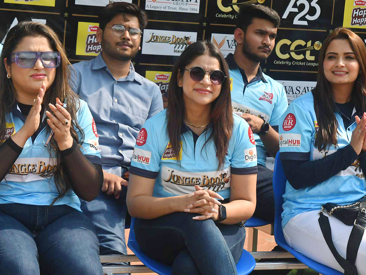 Celebrity_20Cricket_20League_20Photos_9.jpg 10