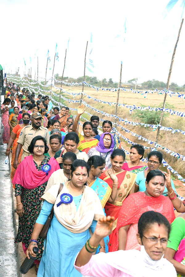CM_20Jagan_20Release_20YSR_20Asara_20Funds_13.jpg 13