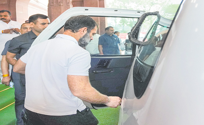 RAHUL.jpg