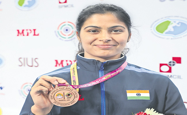 MANU-BHAKER.jpg