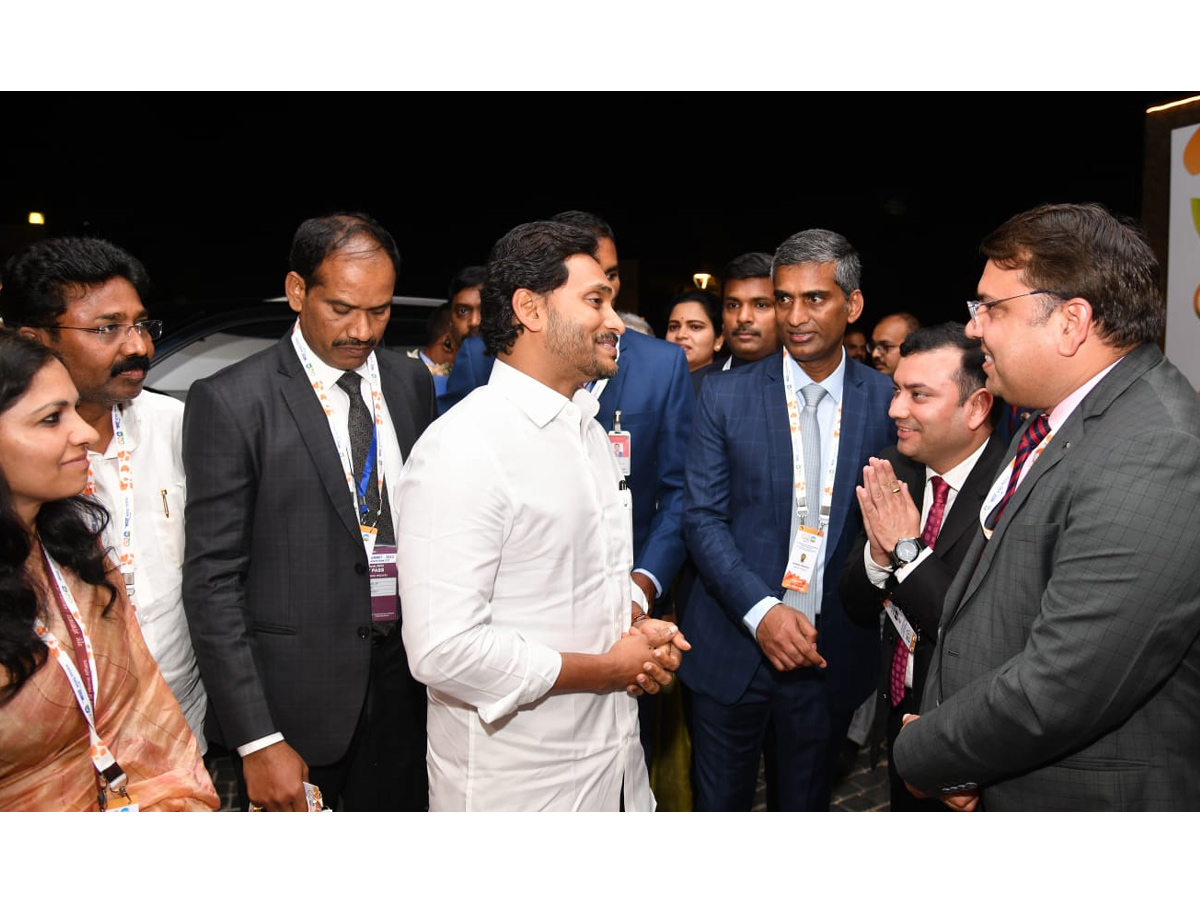 CM_20Jagan_20in_20G_2020_20Summit_202023_20at_20Visakhapatnam_20Photos_17.jpg 18
