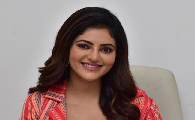 athulya-ravi.jpg
