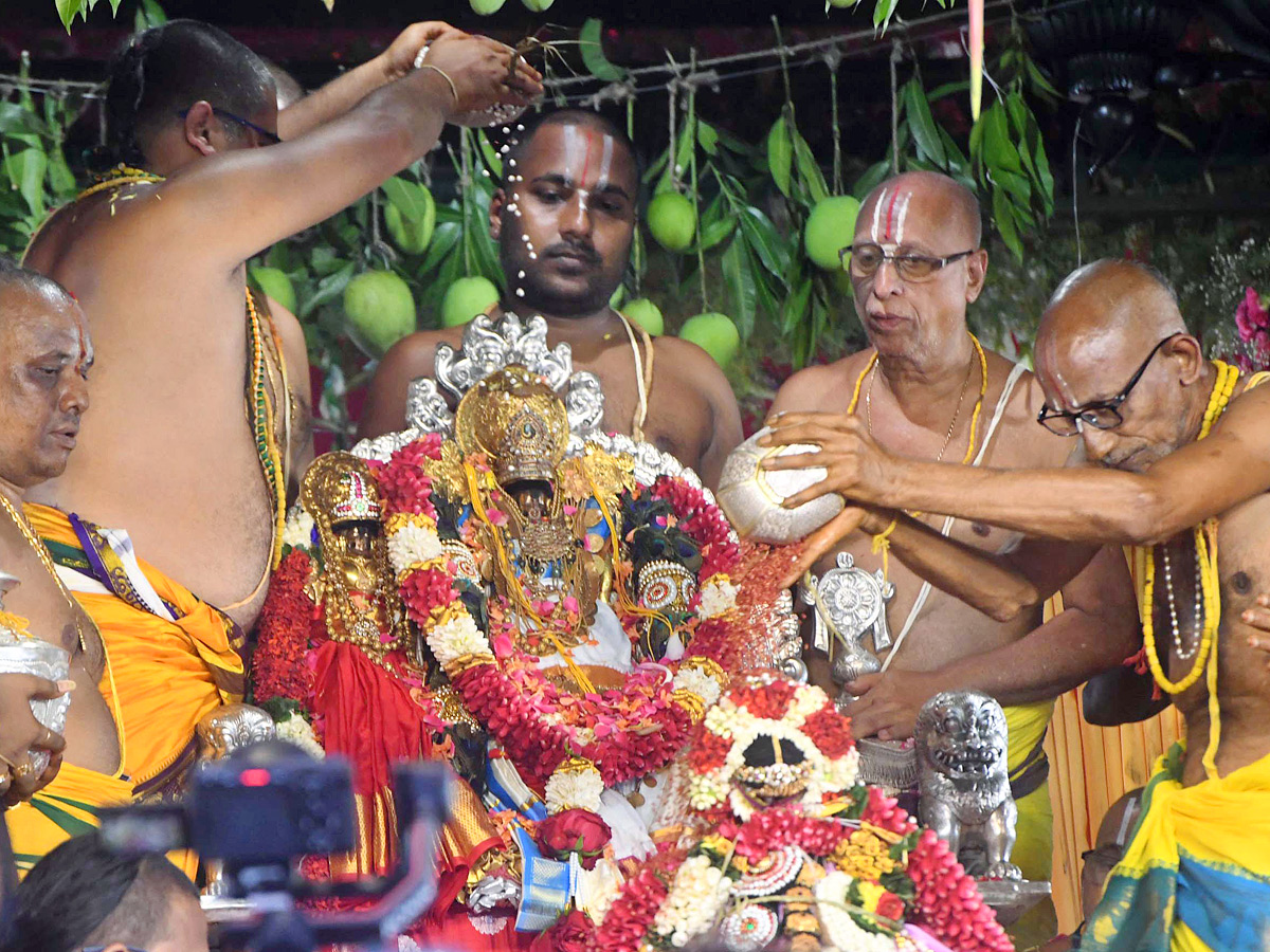 Bhadrachalam_20Sri_20Rama_20Navami_20Celebrations_20Photos_12.jpg 23
