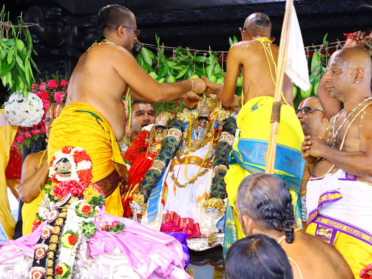 Bhadrachalam_20Sri_20Rama_20Navami_20Celebrations_20Photos_24.jpg 11