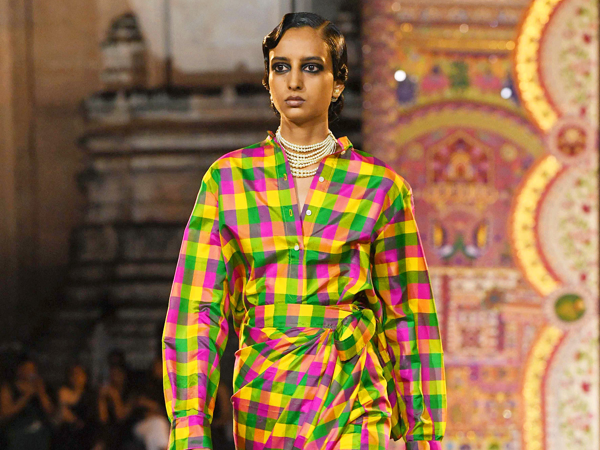 Dior_20Fall_202023_20Mumbai_20show_20Photos_4.jpg 4