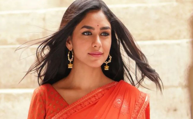 mrunal.jpg