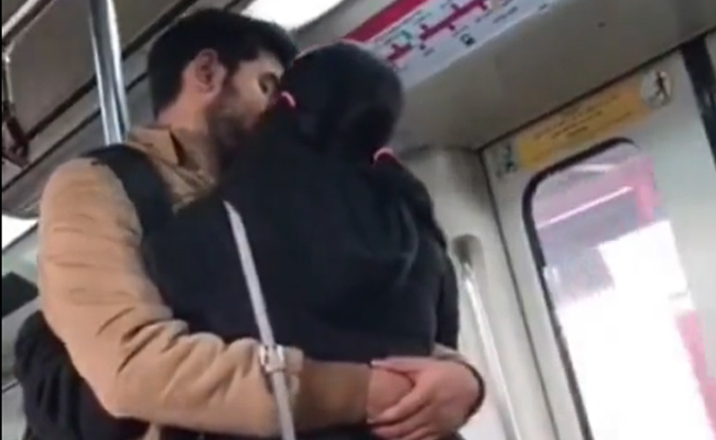 Delhi_20Metro_002.jpg