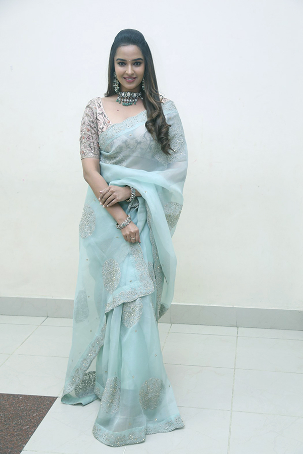 Poojitha_20Ponnada_20Latest_20Photos_3.jpg 3