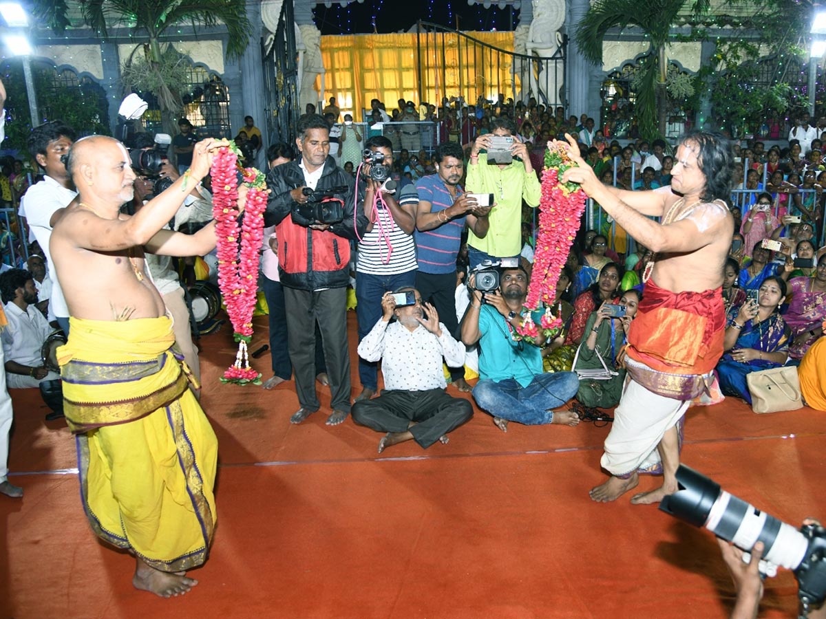 Simhachalam_20Varaha_20Lakshmi_20Narasimha_20Swamy_20Kalyanotsavam_10.jpg 9