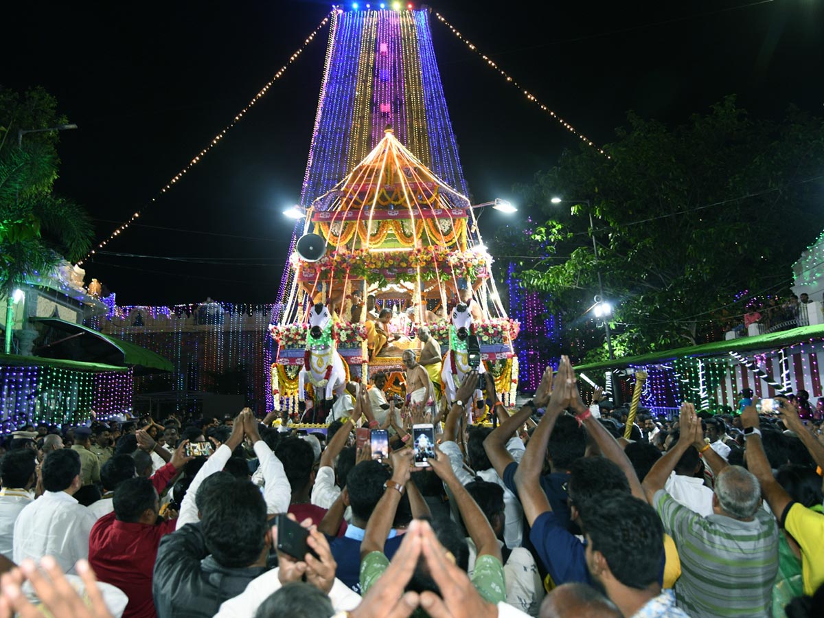 Simhachalam_20Varaha_20Lakshmi_20Narasimha_20Swamy_20Kalyanotsavam_15.jpg 14