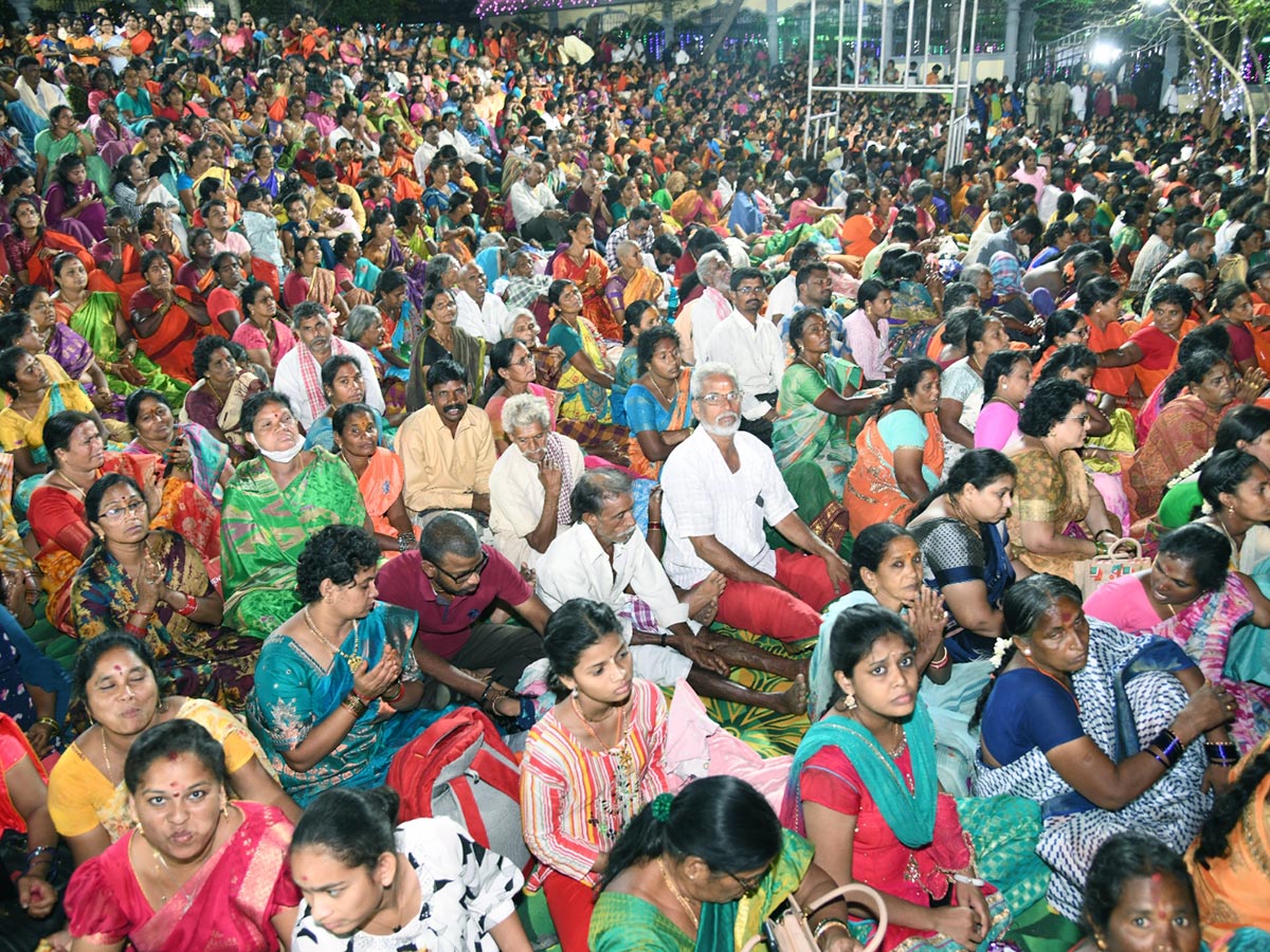 Simhachalam_20Varaha_20Lakshmi_20Narasimha_20Swamy_20Kalyanotsavam_2.jpg 2