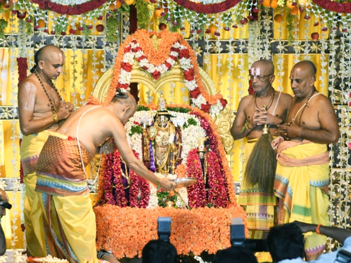 Simhachalam_20Varaha_20Lakshmi_20Narasimha_20Swamy_20Kalyanotsavam_3.jpg 3