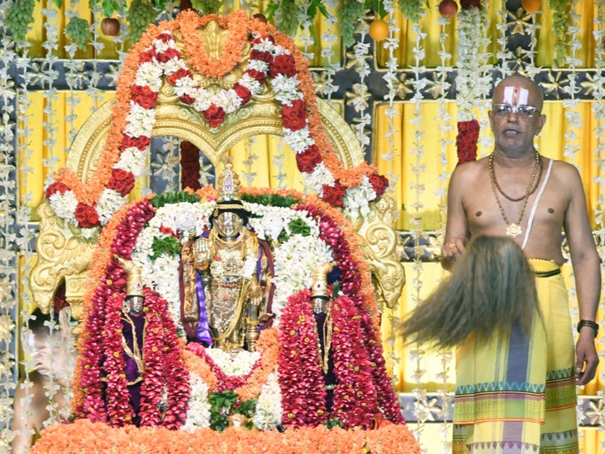 Simhachalam_20Varaha_20Lakshmi_20Narasimha_20Swamy_20Kalyanotsavam_4.jpg 4