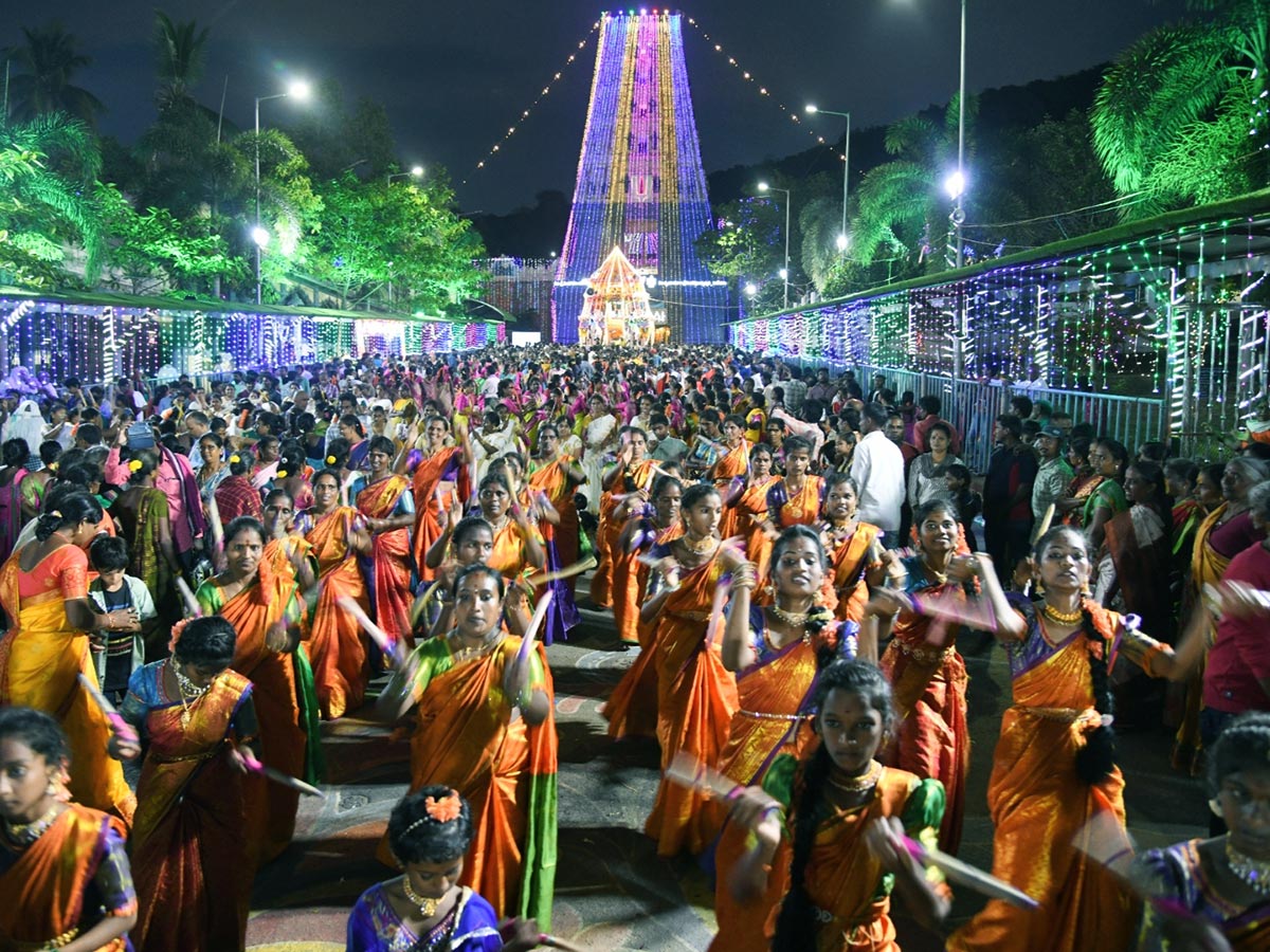 Simhachalam_20Varaha_20Lakshmi_20Narasimha_20Swamy_20Kalyanotsavam_7.jpg 7