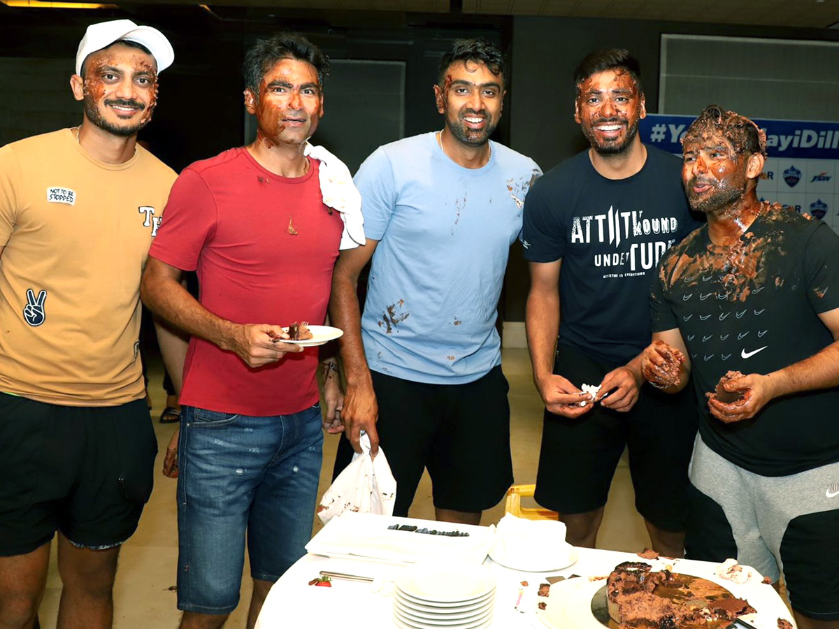 Mohammad_20Kaif_20Rare_20Picture_20.jpg 20