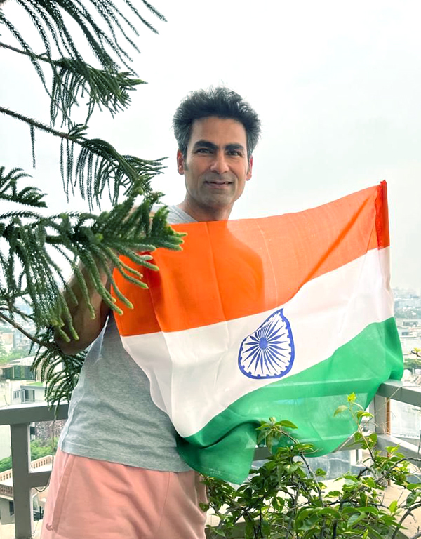 Mohammad_20Kaif_20Rare_20Picture_27.jpg 27
